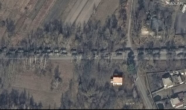 Russian-tanks-and-ground-forces-moving-towards-Kyiv-636x378-1