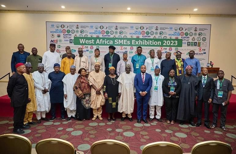 EE605B77-E0FA-431F-83C6-624ED9FC7A9F