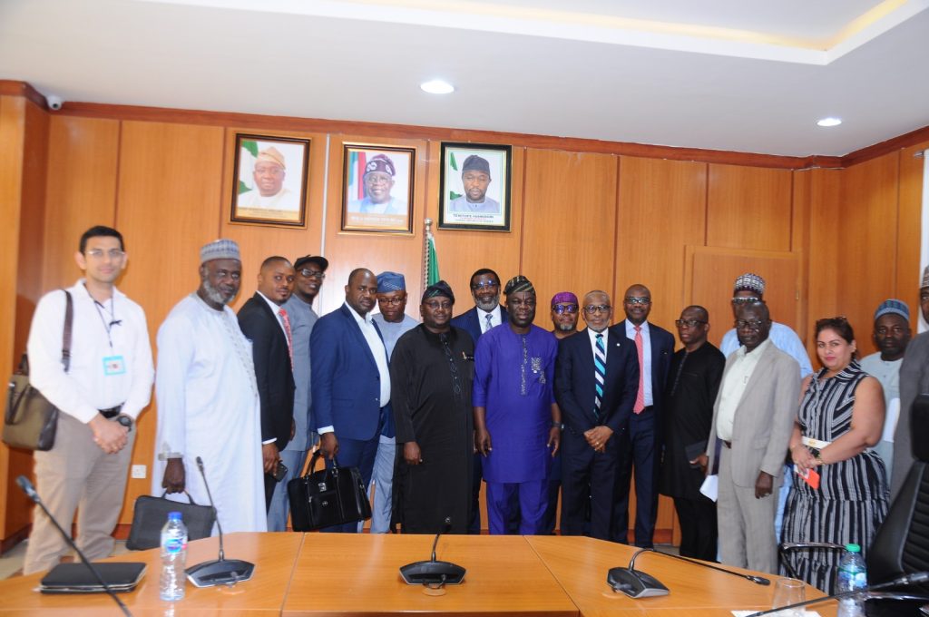Group photograph with the Minister of power after the meeting