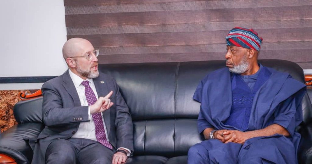 Nigeria, US Explore Mining Sector Partnership to Enhance Economic Growth 