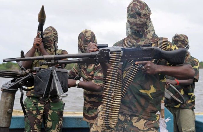 niger-delta-militants-690x450
